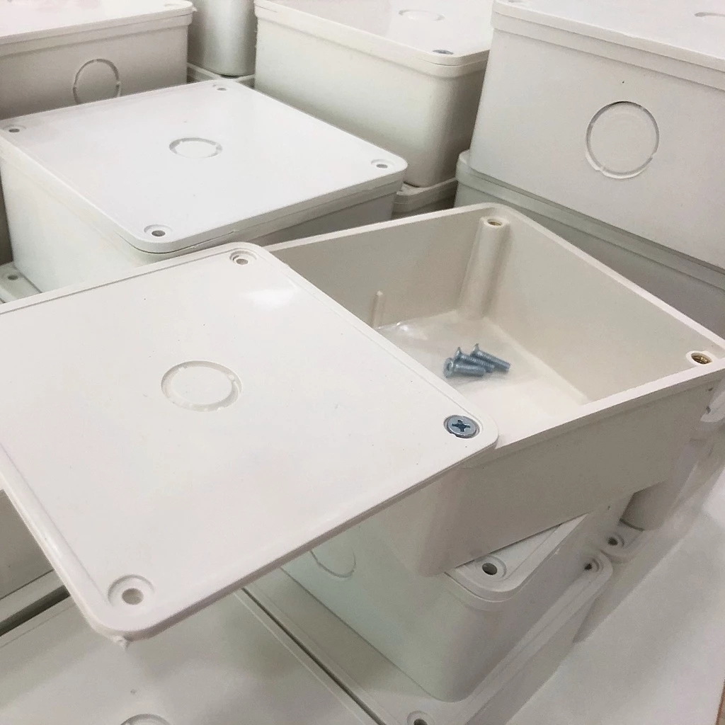 Hộp Kỹ Thuật Lắp Đặt Camera Ngoài Trời – Chống Mưa Nắng, Full Ốc Vít - Ảnh 3